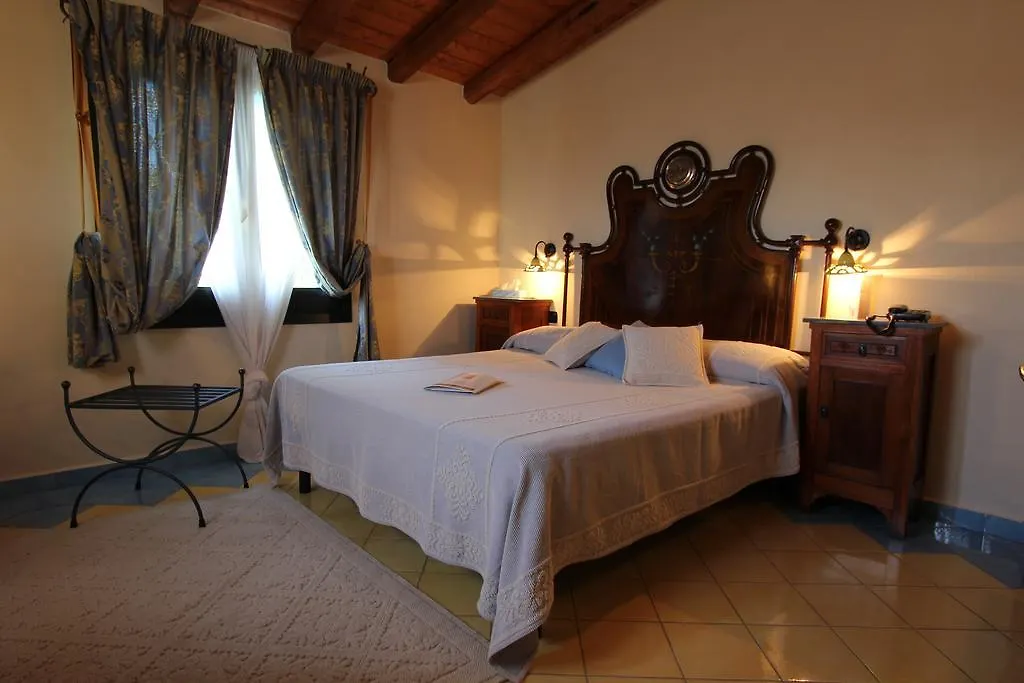 Hotel Su Lithu Bitti 4*,